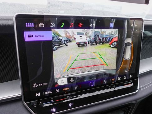 New 2026 Volkswagen Tiguan SE R-Line image 22