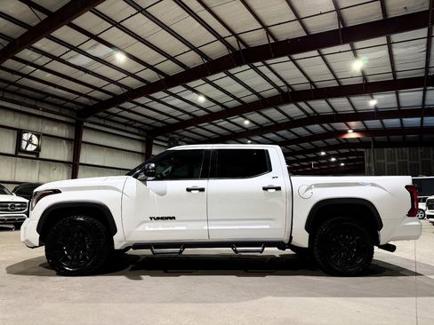 Used 2023 Toyota Tundra SR5 w/ SR5 Convenience Package AWD/4WD image 8