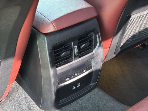 Used 2022 BMW M340i w/ Driving Assistance Package image 27