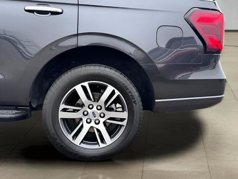 Used 2024 Ford Expedition Limited AWD/4WD image 43