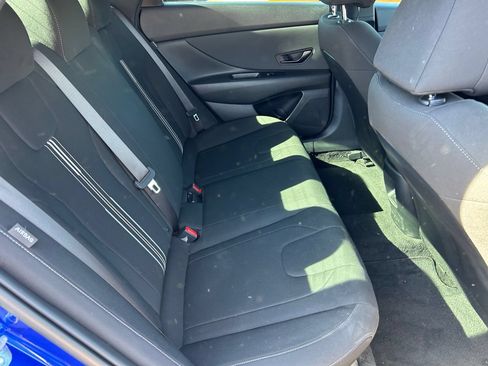 Used 2025 Hyundai Elantra Sport FWD image 9