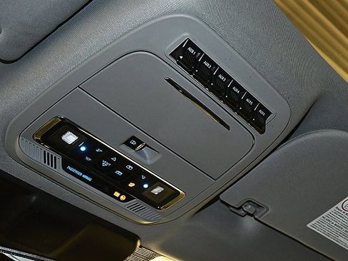 Used 2024 Ford F350 Lariat w/ Lariat Ultimate Package image 30