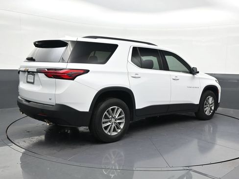 Used 2023 Chevrolet Traverse LT FWD image 5