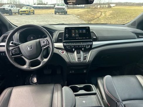 Used 2025 Honda Odyssey Sport-L image 9