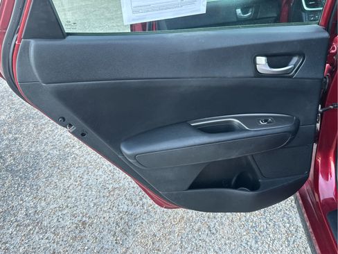 Used 2020 Kia Optima S image 38