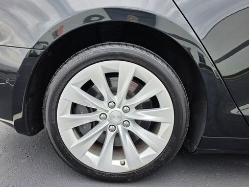 Used 2018 Tesla Model S 75D AWD/4WD image 7