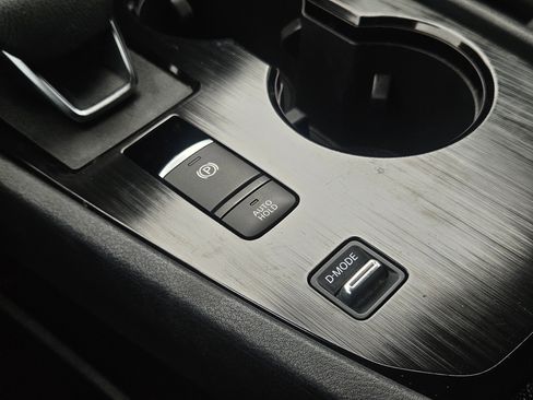 Used 2022 Nissan Rogue SV image 23