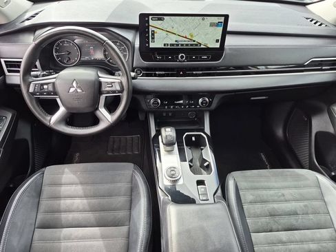 Used 2025 Mitsubishi Outlander SE AWD/4WD image 26
