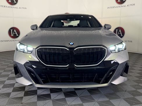 New 2026 BMW 530i xDrive w/ M Sport Package image 2