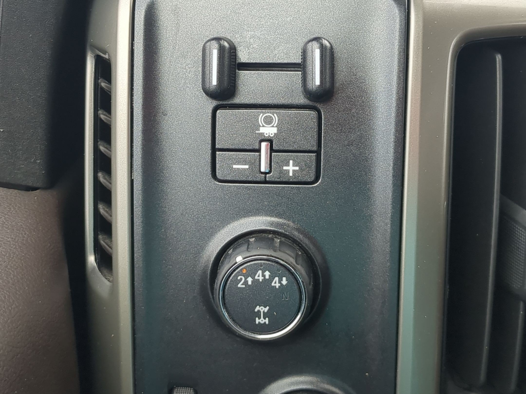Certified 2019 Chevrolet Silverado 3500 High Country w/ Duramax Plus Package AWD/4WD image 25