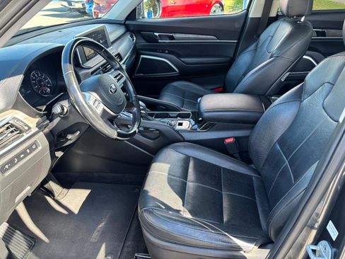 Used 2021 Kia Telluride EX image 11