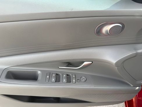 Certified 2024 Hyundai Elantra SE FWD image 19