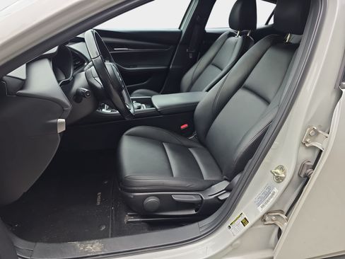 Used 2024 MAZDA MAZDA3 s FWD image 5