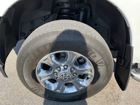 Used 2023 RAM 2500 Big Horn w/ Level 1 Equipment Group image 19