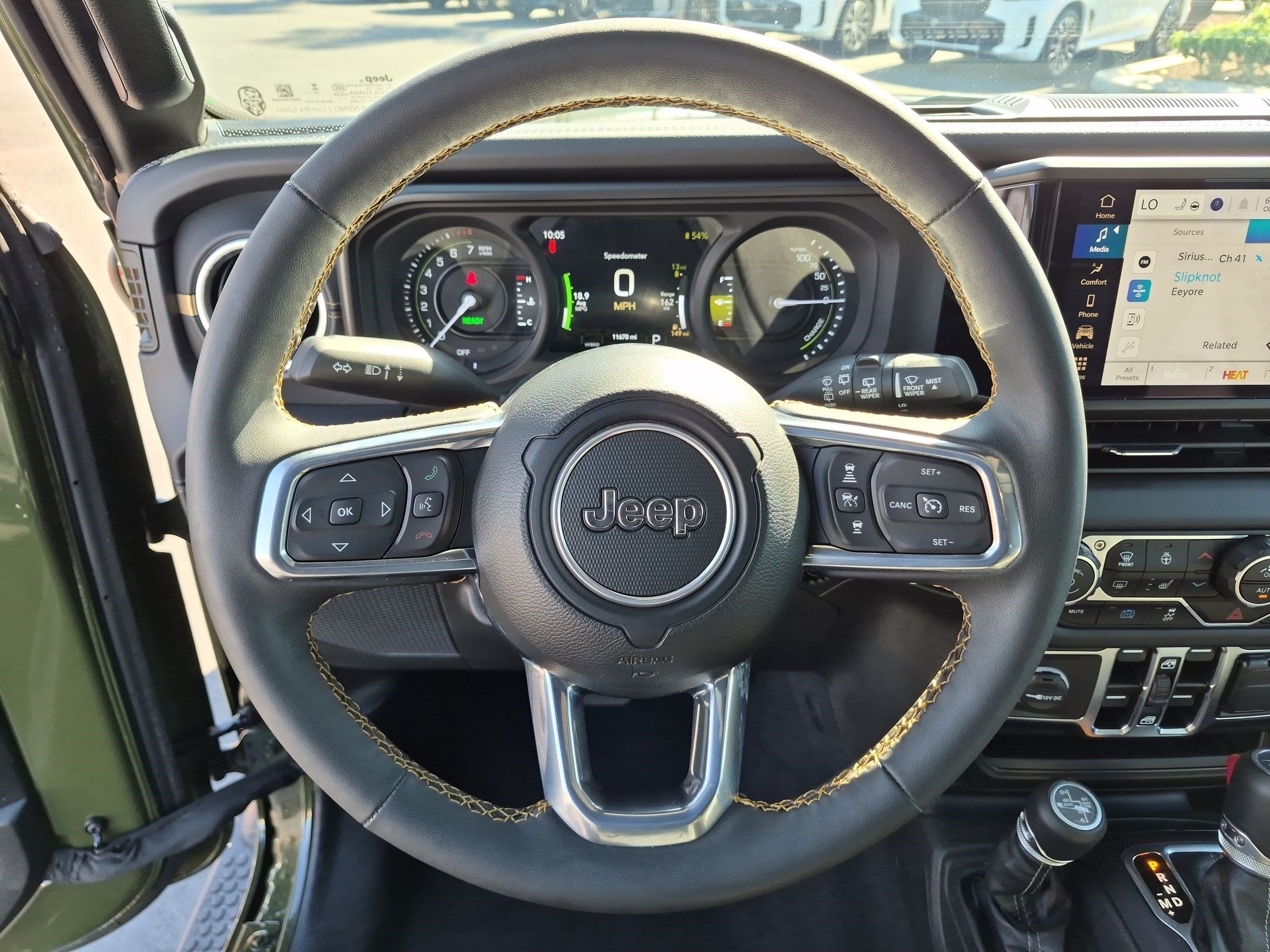 Used 2024 Jeep Wrangler Unlimited Sahara w/ Safety Group AWD/4WD image 18
