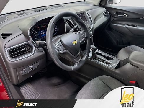 Used 2023 Chevrolet Equinox LT FWD image 9