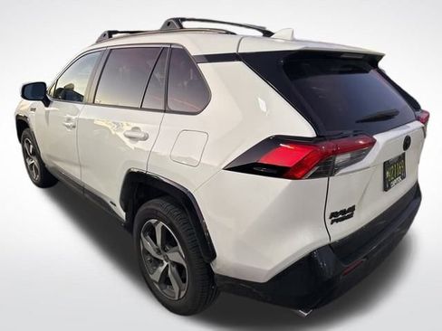 Used 2023 Toyota RAV4 SE image 6