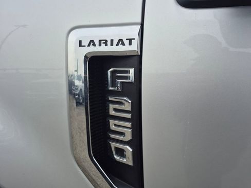 Used 2017 Ford F250 Lariat w/ Lariat Value Package image 14