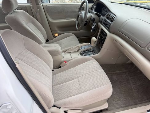 Used 2002 MAZDA 626 FWD image 21