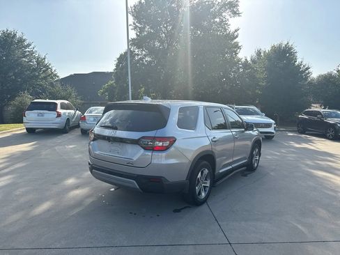 Used 2023 Honda Pilot EX-L image 5
