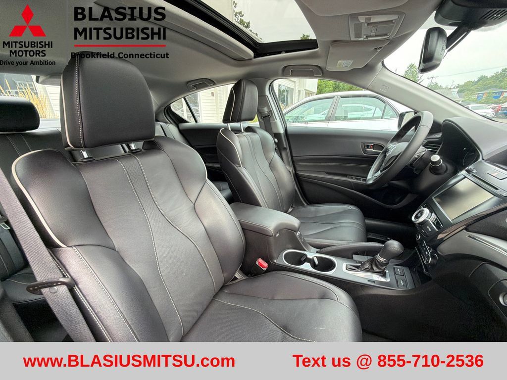 Used 2020 Acura ILX w/ Premium Package FWD image 43