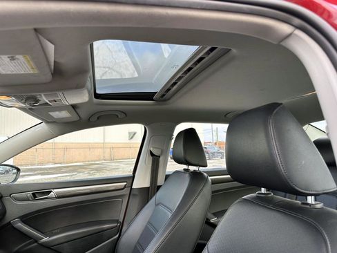 Used 2017 Volkswagen Passat 1.8T SE image 18