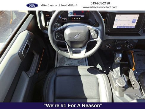 Certified 2023 Ford Bronco Badlands w/ Sasquatch Package image 11