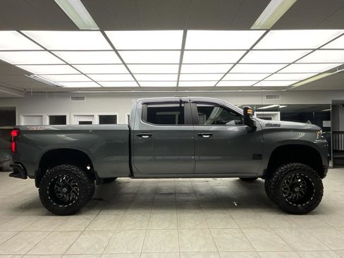 Used 2020 Chevrolet Silverado 1500 LT Trail Boss image 4
