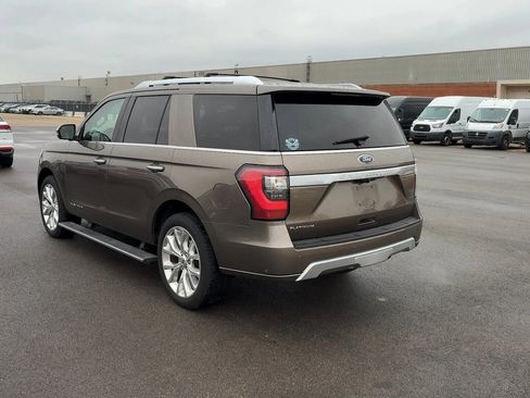 Used 2018 Ford Expedition Platinum image 3