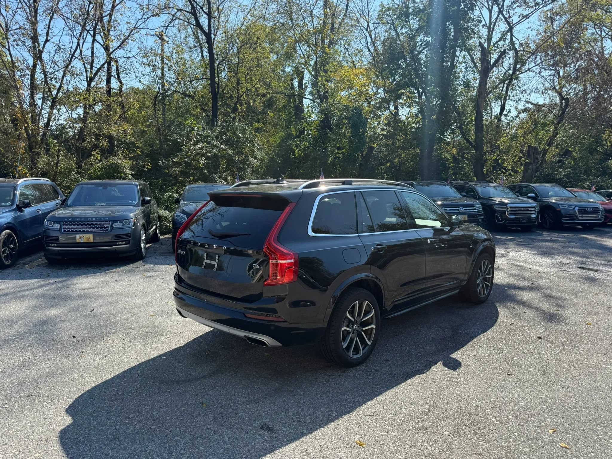 Used 2016 Volvo XC90 T6 Momentum w/ Momentum Plus Package AWD/4WD image 7