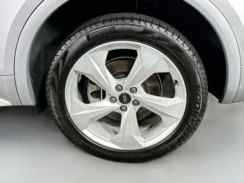 Certified 2025 Audi Q5 2.0T Premium Plus w/ Premium Plus Package image 32