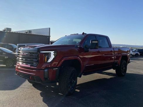 Used 2024 GMC Sierra 2500 AT4 w/ AT4 Premium Plus Package image 7