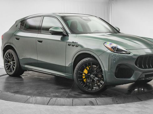 New 2025 Maserati Grecale Modena image 1