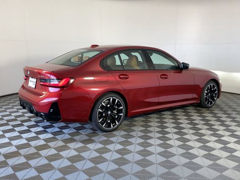 Used 2026 BMW 330i Sedan w/ M Sport Package image 7