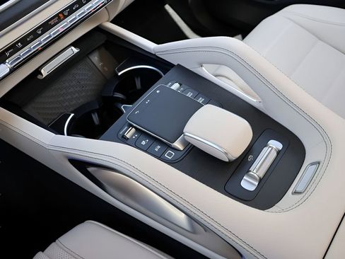 New 2026 Mercedes-Benz GLS 450 4MATIC image 26