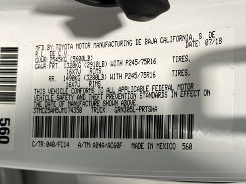 Used 2018 Toyota Tacoma SR5 AWD/4WD image 23