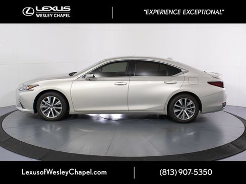 Used 2020 Lexus ES 300h w/ Premium Package FWD image 7