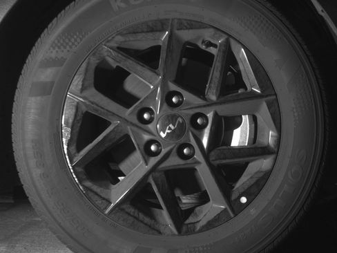 Used 2025 Kia K5 LXS image 13