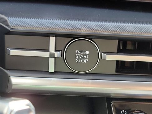 New 2026 Hyundai Santa Fe SE image 9