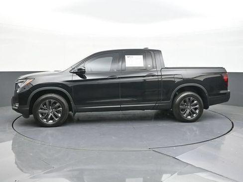 Used 2023 Honda Ridgeline Sport image 8