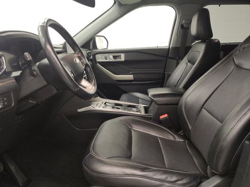 Used 2021 Ford Explorer Limited AWD/4WD image 17