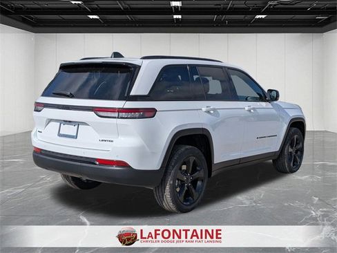 New 2025 Jeep Grand Cherokee Limited w/ Black Appearance Package image 5