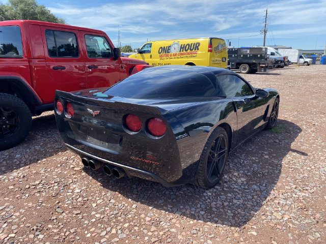 Used 2005 Chevrolet Corvette Coupe w/ Preferred Equipment Group RWD image 4