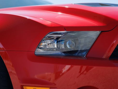 Used 2012 Ford Mustang Shelby GT500 w/ Electronics Pkg RWD image 32