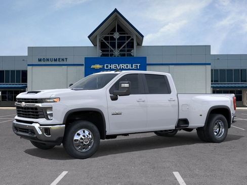 New 2026 Chevrolet Silverado 3500 LT image 2