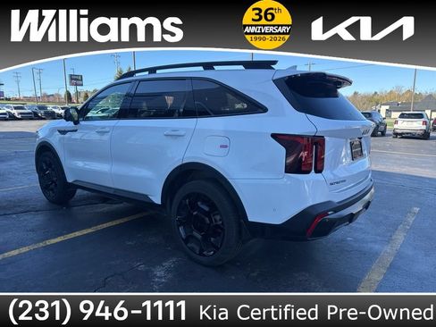 Used 2025 Kia Sorento SX Prestige w/ Olive Brown Leather Package AWD/4WD image 12