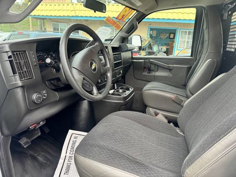 Used 2019 Chevrolet Express 2500 w/ Driver Convenience Package image 14