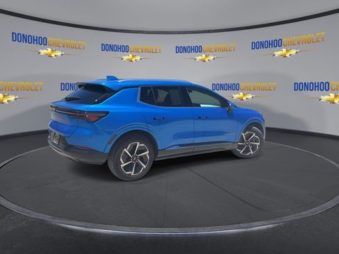 Used 2025 Chevrolet Equinox EV LT FWD image 11