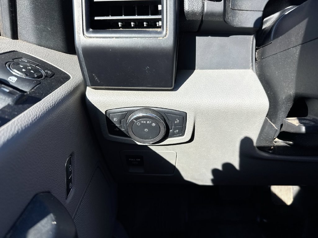 Used 2018 Ford F150 XL w/ Equipment Group 101A Mid RWD image 17