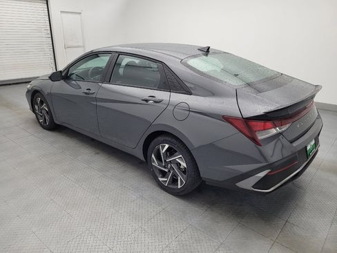 Used 2025 Hyundai Elantra Sport w/ Cargo Package FWD image 3